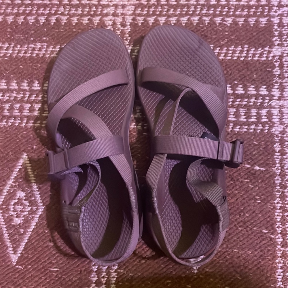 Women’s Chacos size 9